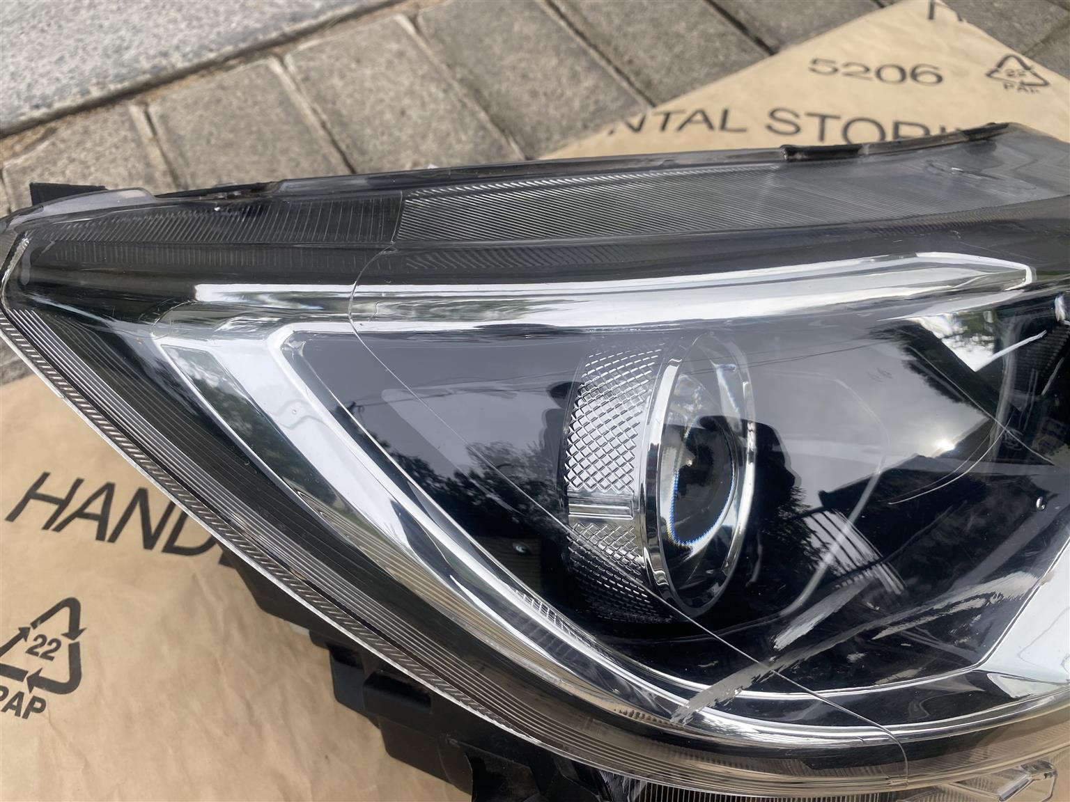 2024 RENAULT TRIBER HEADLIGHT RIGHT SIDE FOR SALE - Private Seller