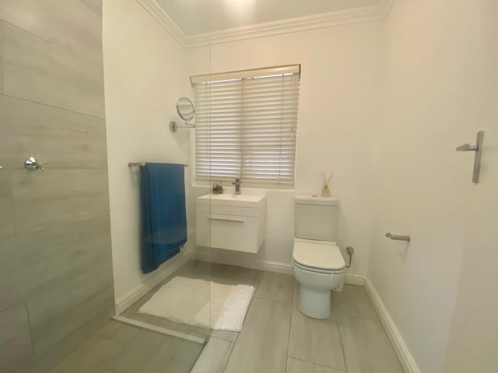 Townhouse For Sale in Sea Point