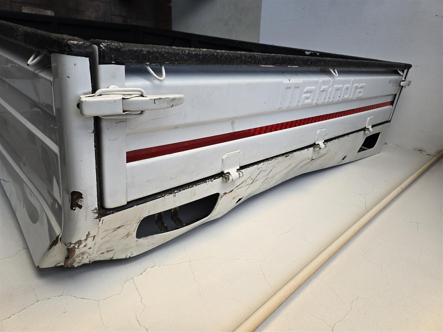 Mahindra Bolero 2023 + Load Bin With Tailgate Mahindra Bolero 2023 + Load Bin With Tailgate