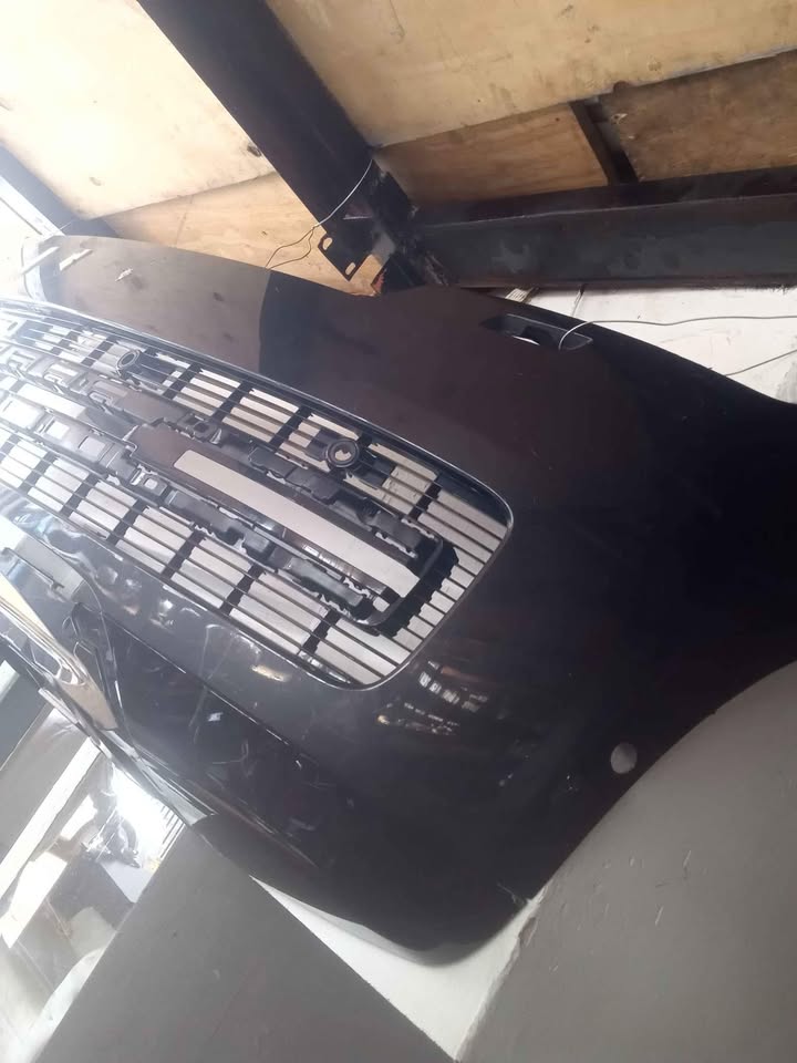 Range rover Vogue Front Bumer