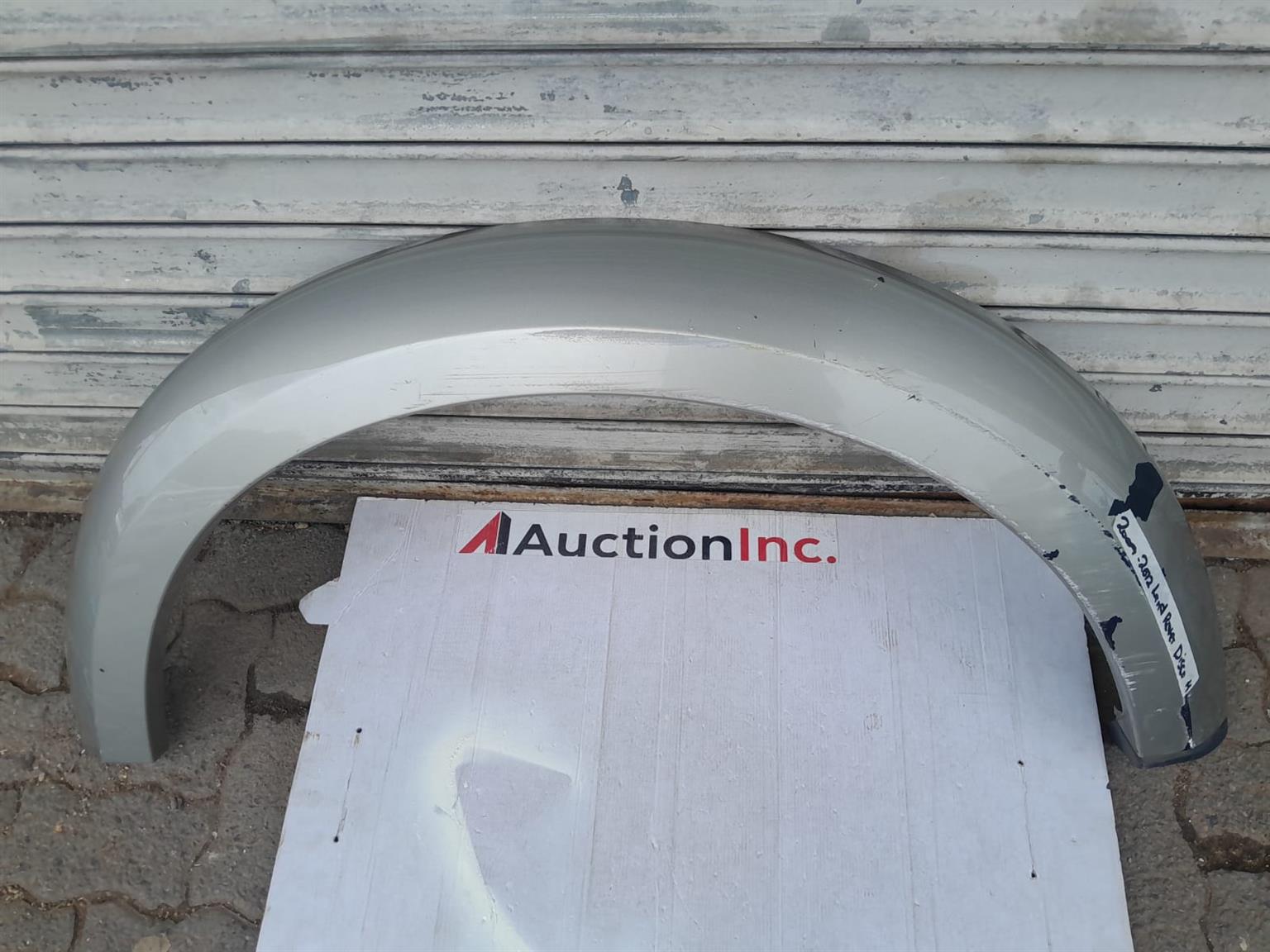 2009-2012 LAND ROVER DISCOVERY 4 WHEELARCH FOR SALE - Private Seller