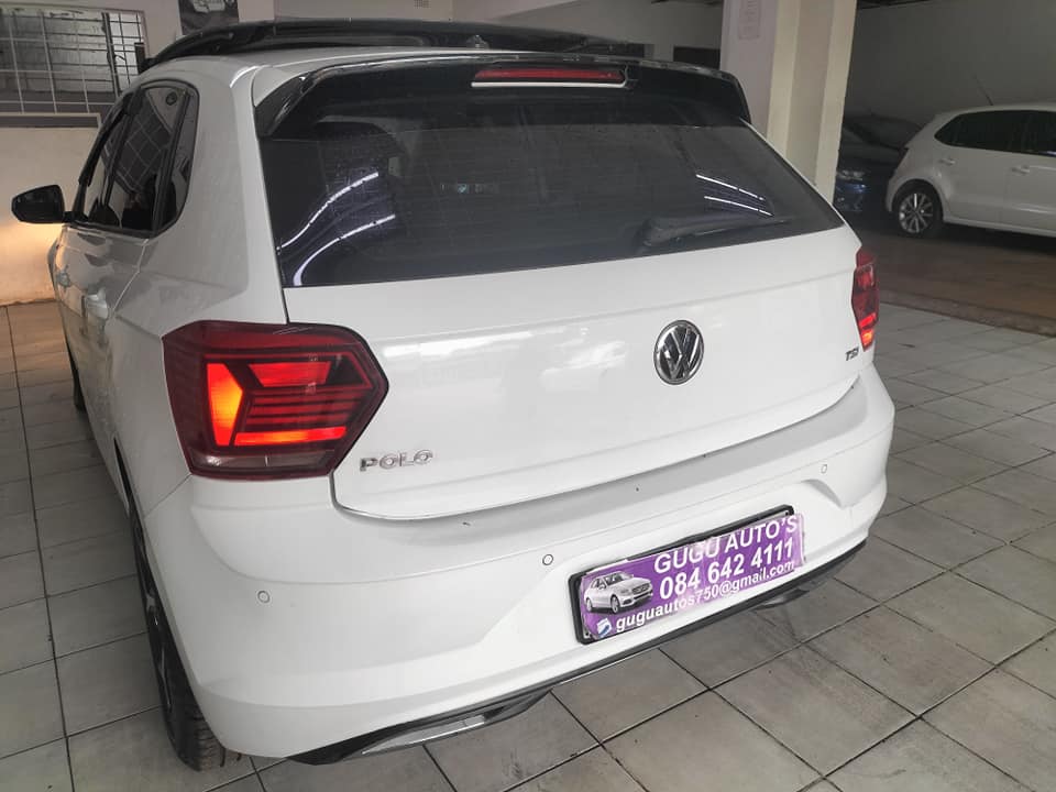 VOLKSWAGEN POLO 8 TSI 1.0 R LINE 2018 95 000KM WHITE MANUAL PETROL SUNROOF