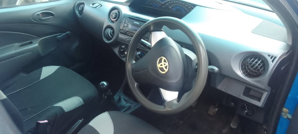 Used Toyota Etios sedan 1.5 Sprint - Private Seller