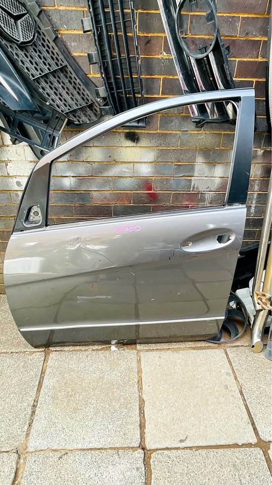 Ford Edge Door 20011/14 - Private Seller Ford Edge Door 20011/14 - Private Seller