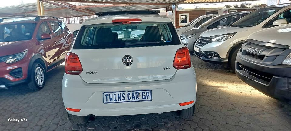 Volkwogen Polo 1.2 Tsi Comfortline Manual petrol