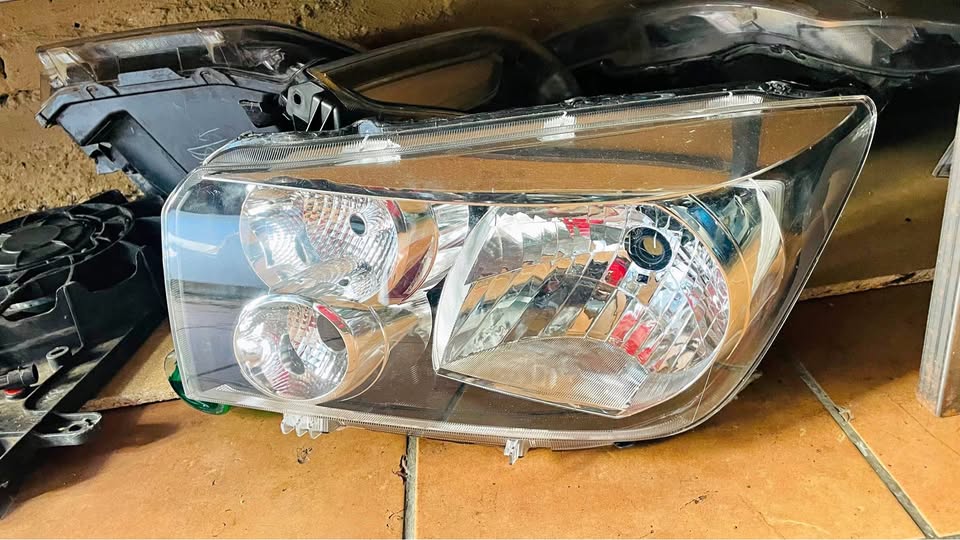Suzuki Celerio headlight - Private Seller Suzuki Celerio headlight - Private Seller