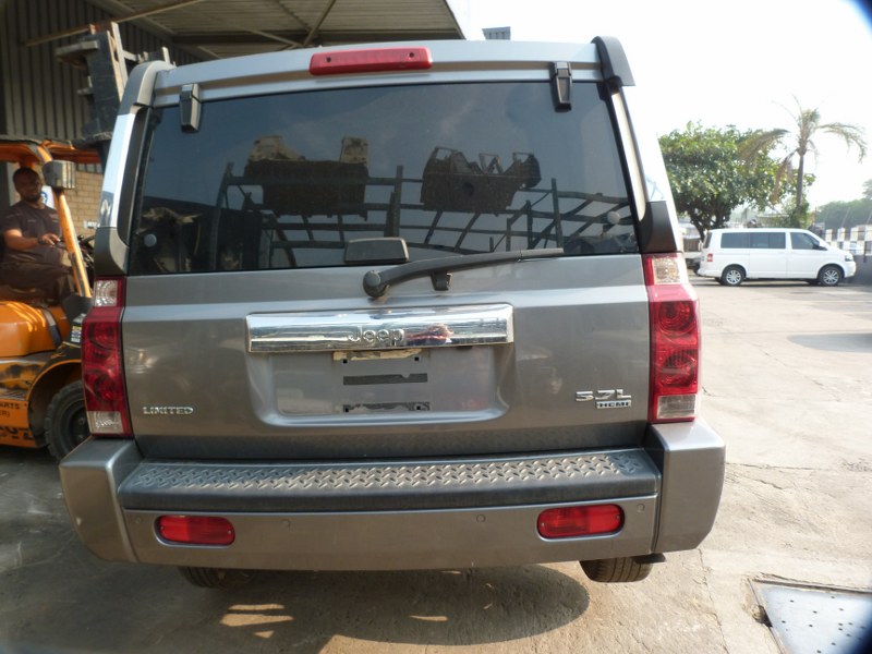 Jeep Commander 5.7 HEMF Limited - 2006 STRIPPING FOR SPARES - Private Seller Jeep Commander 5.7 HEMF Limited - 2006 STRIPPING FOR SPARES - Private Seller