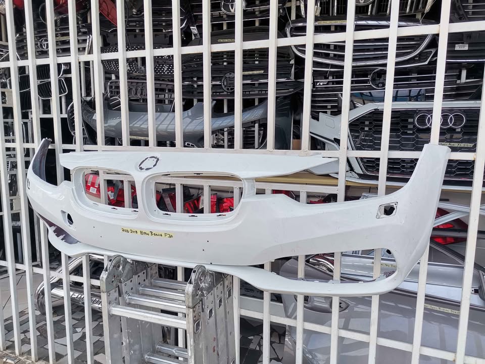 BMW F30 front bumper 2013-2015 - Private Seller BMW F30 front bumper 2013-2015 - Private Seller