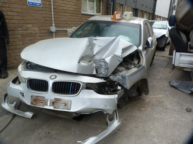 BMW 320i F30 AT Silver - 2014 STRIPPING FOR SPARES - Private Seller BMW 320i F30 AT Silver - 2014 STRIPPING FOR SPARES - Private Seller