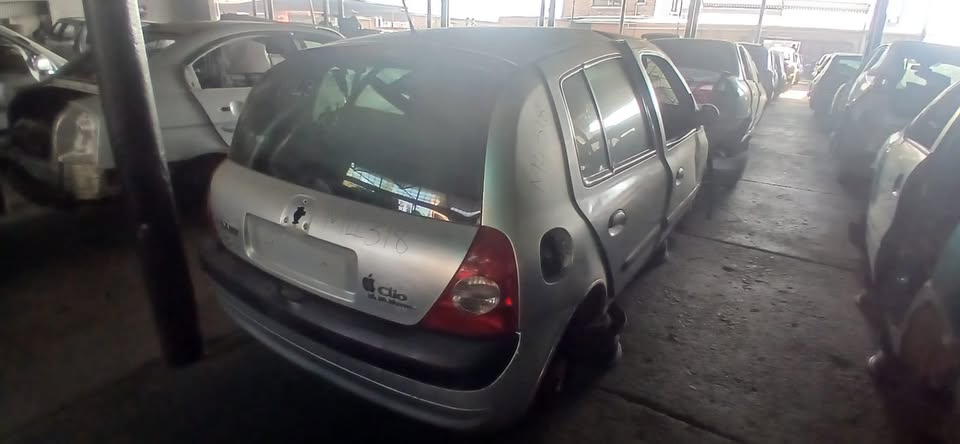 RENAULT CLIO STRIPPING FOR SPARES - Private Seller RENAULT CLIO STRIPPING FOR SPARES - Private Seller