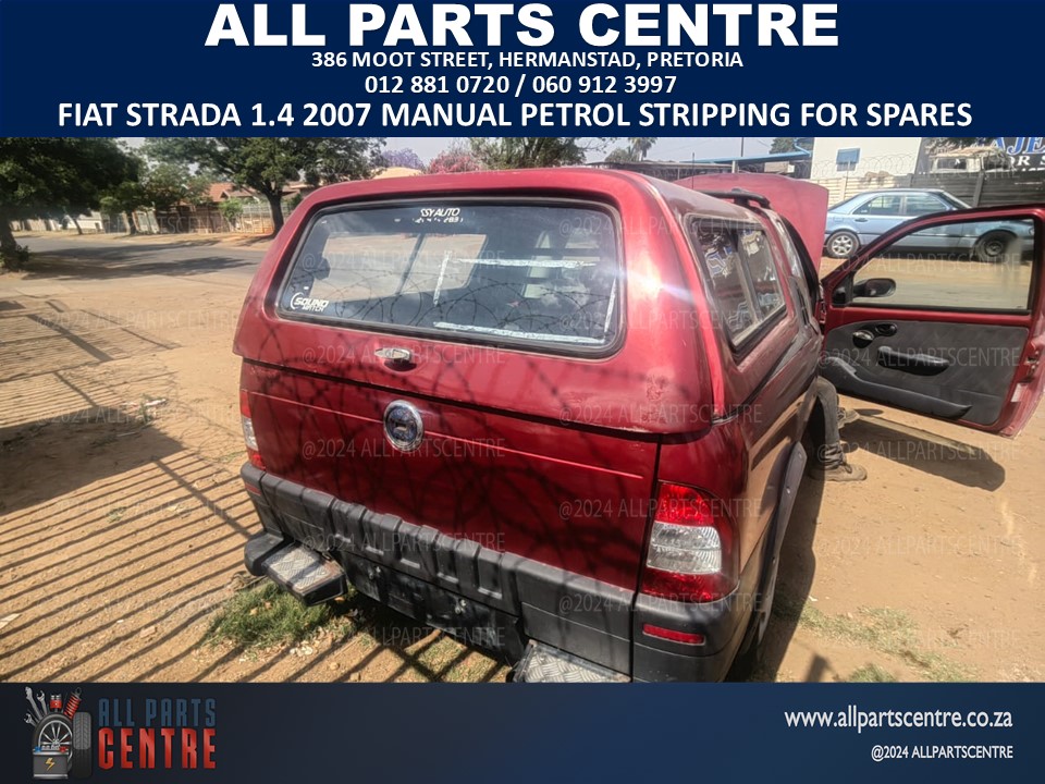 Fiat Strada 1.4 2007 manual petrol stripping for spares