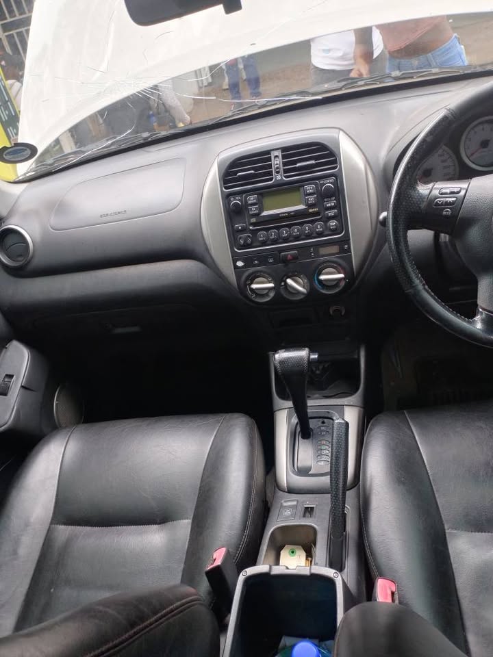 2006 TOYOTA RAV4 2.0 VVTI AUTOMATIC