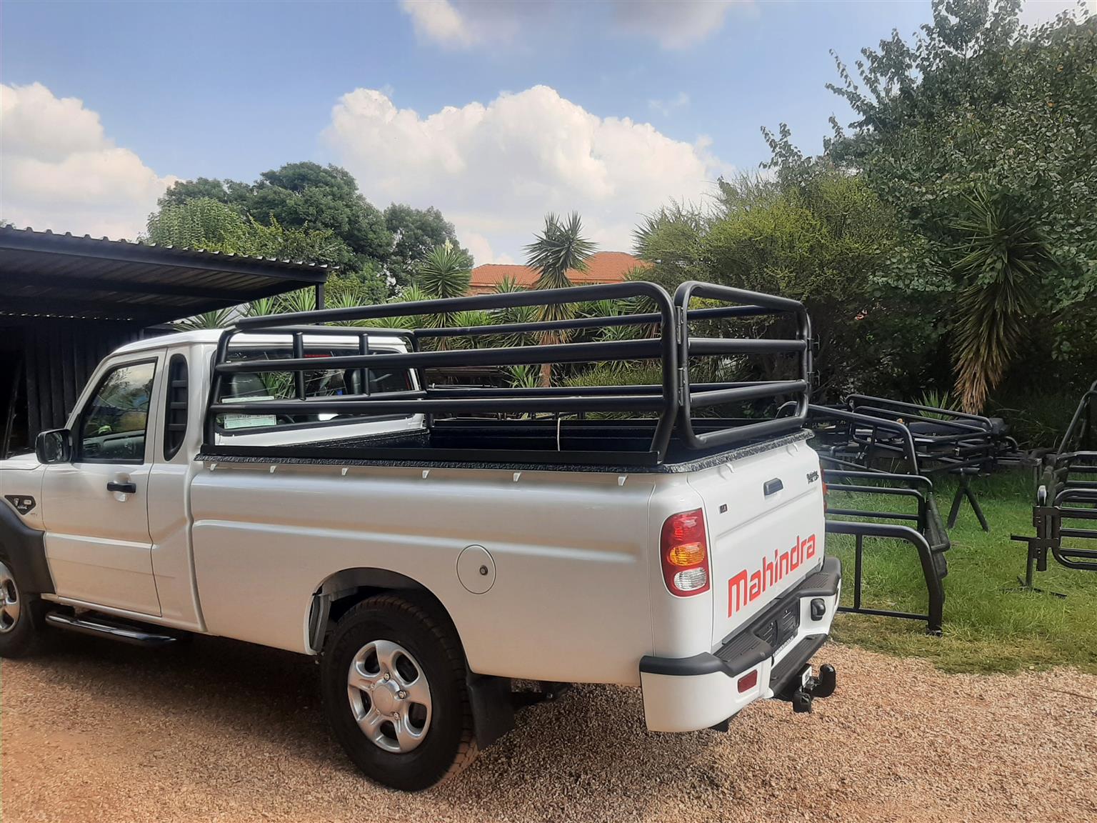 Mahindra cattle rails - Private Seller Mahindra cattle rails - Private Seller