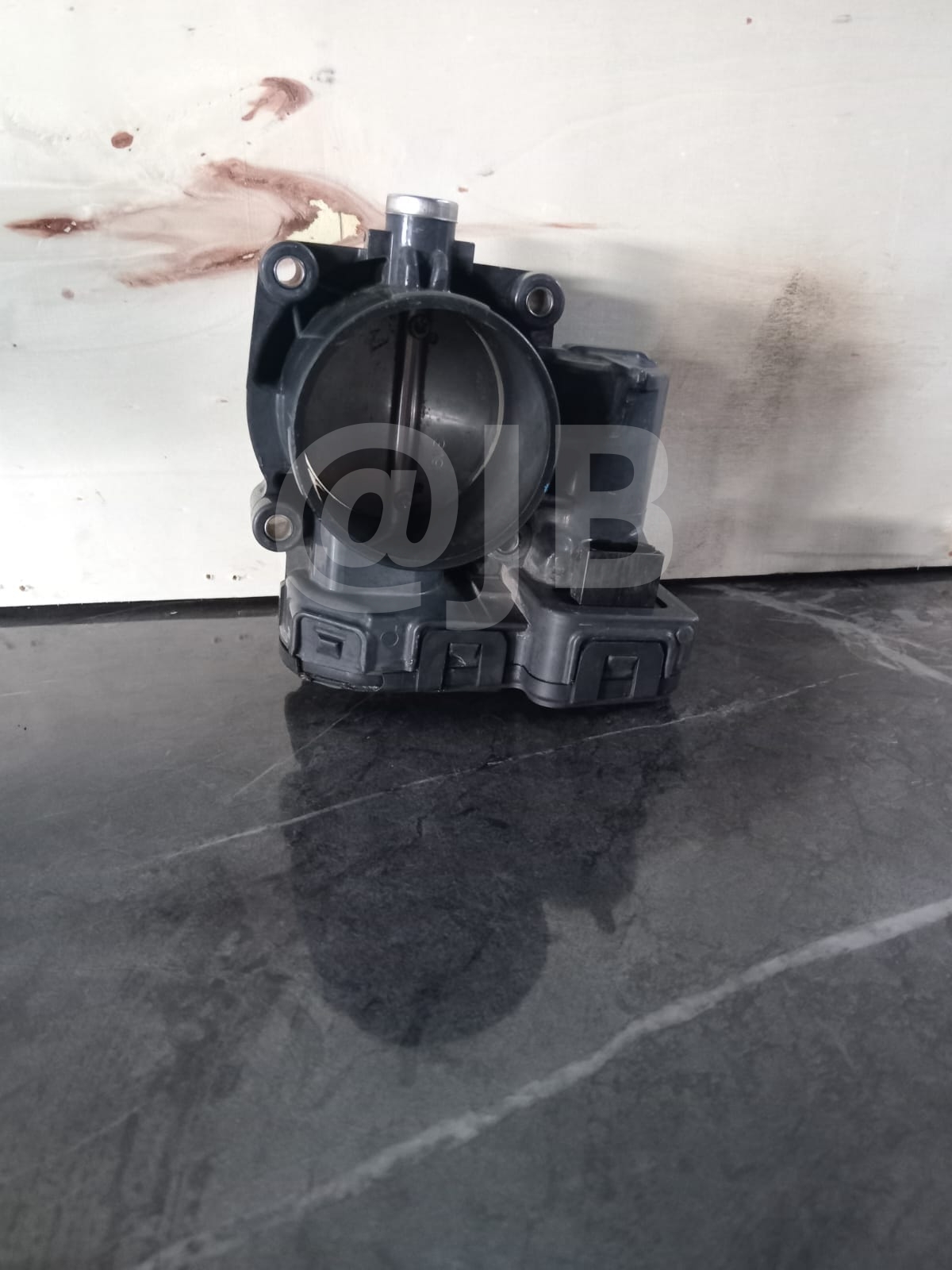 Jeep 3.7 Second Hand Spares - Cherokee KK Throttle Body - Private Seller Jeep 3.7 Second Hand Spares - Cherokee KK Throttle Body - Private Seller