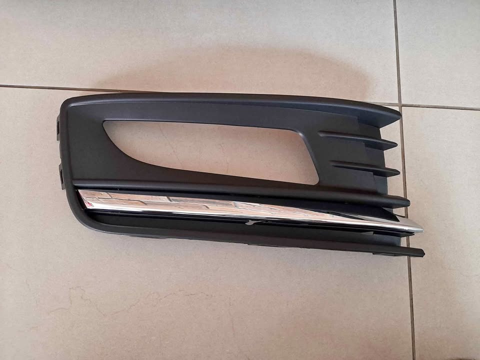 VW POLO SEDAN 16 ON BRAND NEW FOGLIGHT COVERS FORSALE