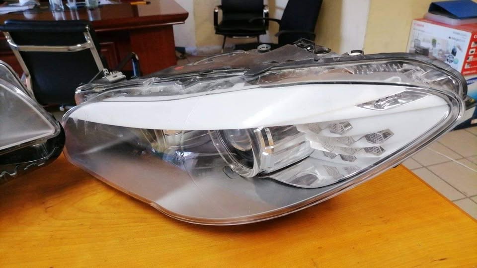 BMW F10 XENON HEADLIGHTS - Private Seller BMW F10 XENON HEADLIGHTS - Private Seller