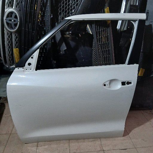Suzuki swift door - Private Seller Suzuki swift door - Private Seller