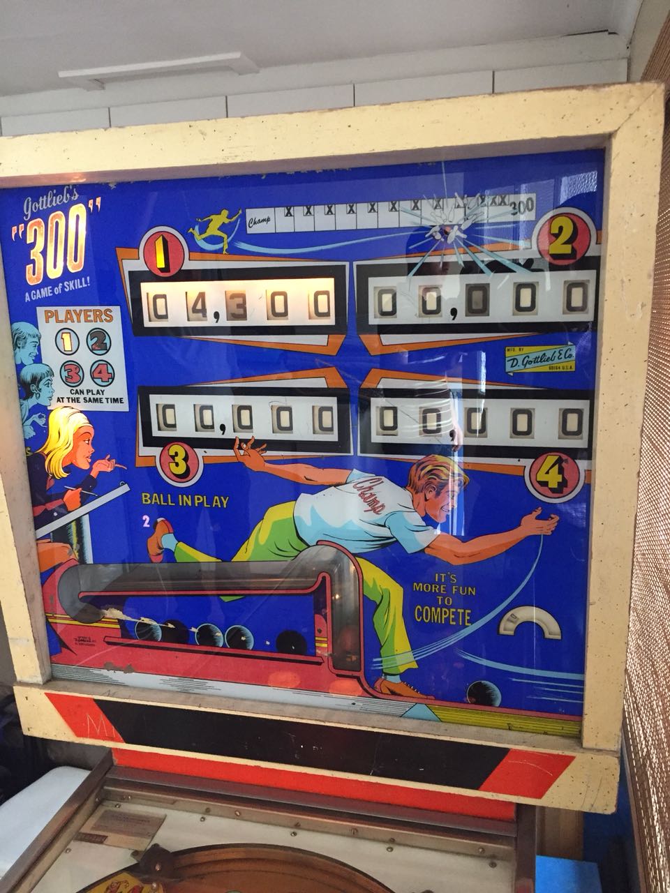 Selling old school pinball machines