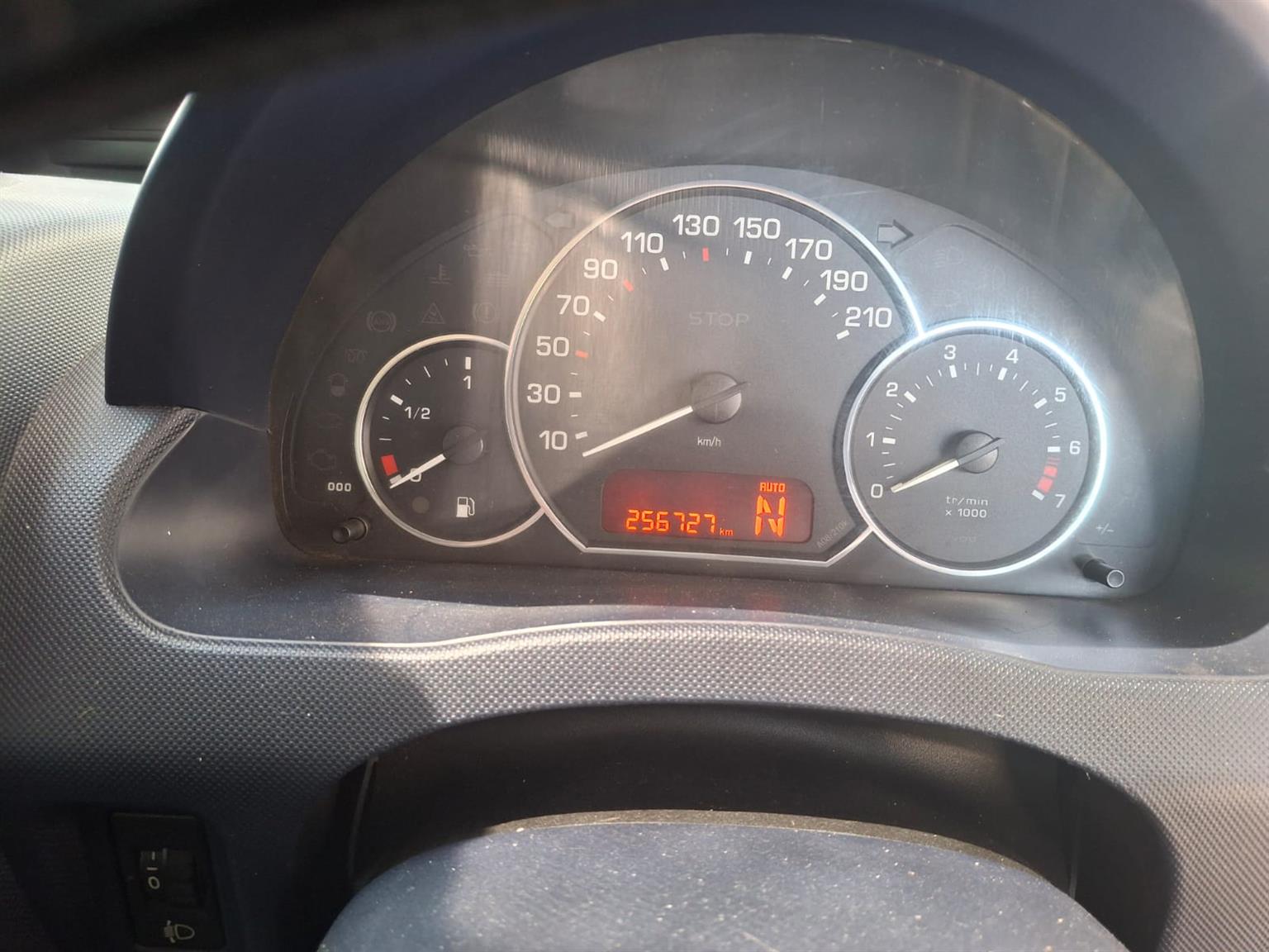 Used 2006 Peugeot 1007 1.6 auto - Private Seller Used 2006 Peugeot 1007 1.6 auto - Private Seller