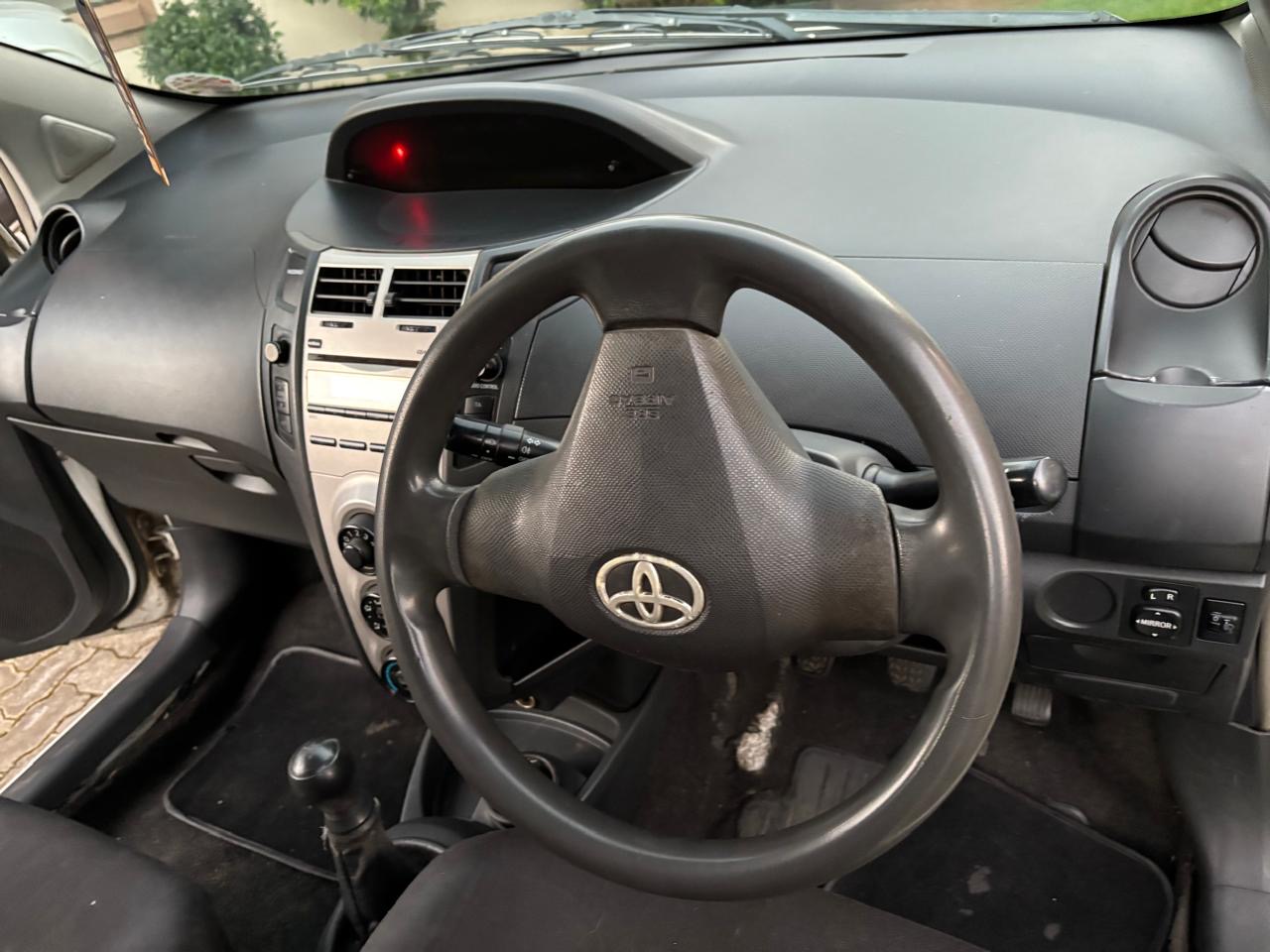 New 2010 Toyota Yaris 1.0 3-door T1 - Private Seller