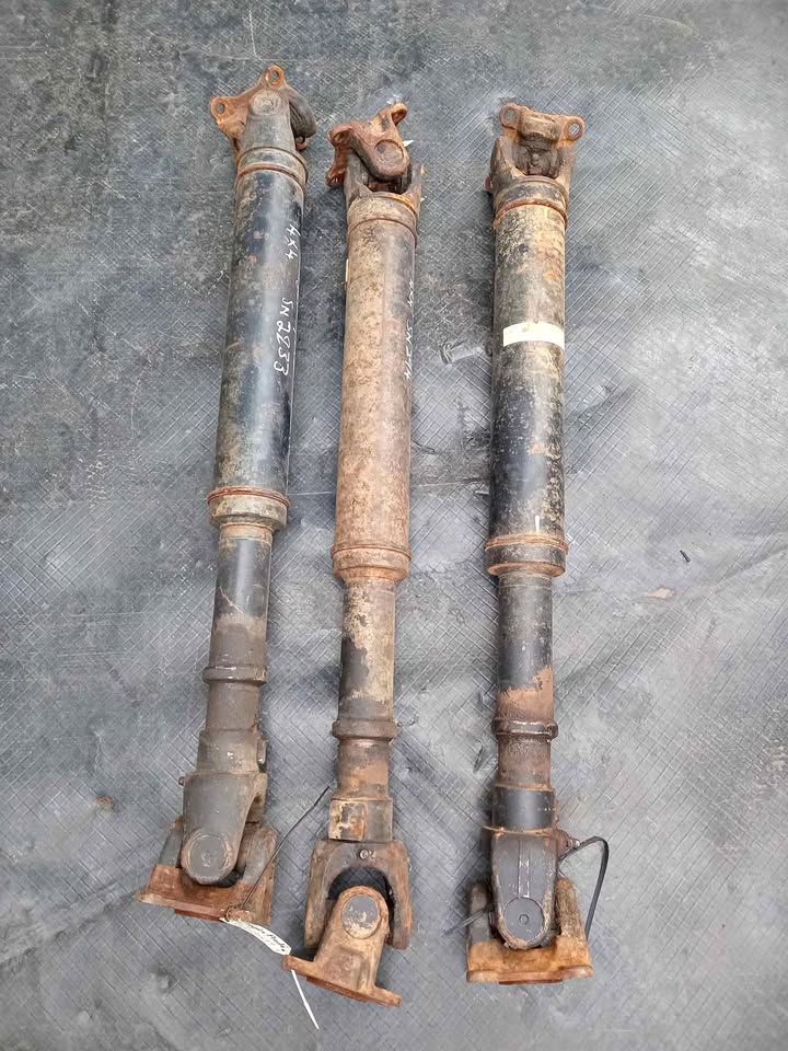 2003 Toyota Prado 120 series propshaft for sale WhatsApp or cell - Private Seller 2003 Toyota Prado 120 series propshaft for sale WhatsApp or cell - Private Seller