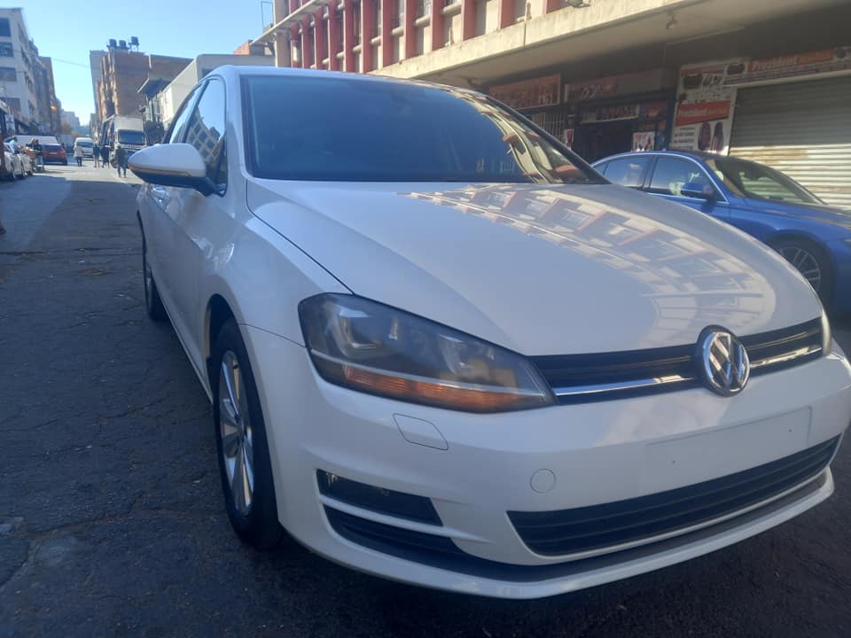 2014 GOLF 7 TSI 1.4 PETROL, MANUAL, WHITE COLOUR, MILEAGE 136000KM