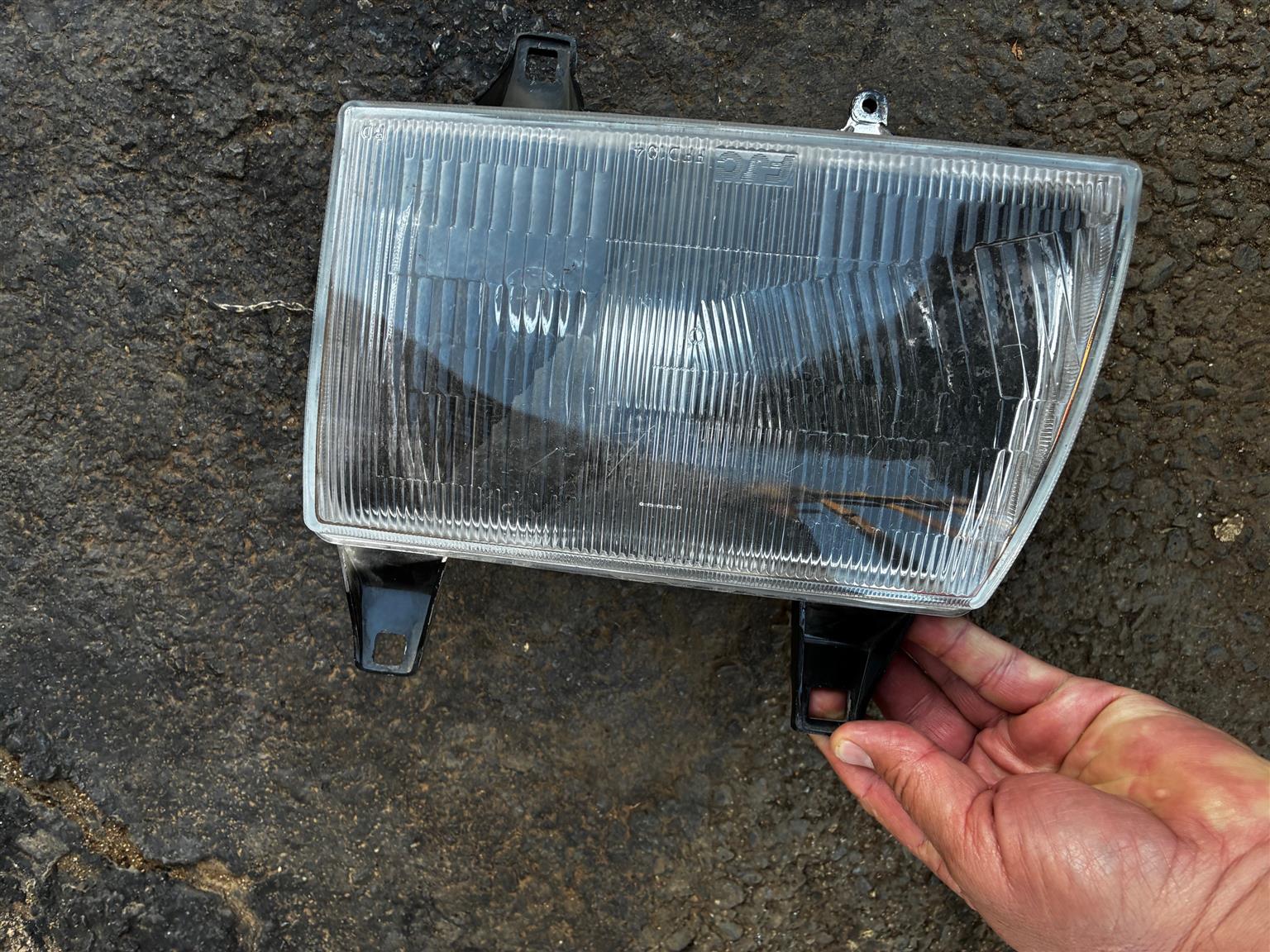 Mazda B 2500 Head Light - Private Seller Mazda B 2500 Head Light - Private Seller