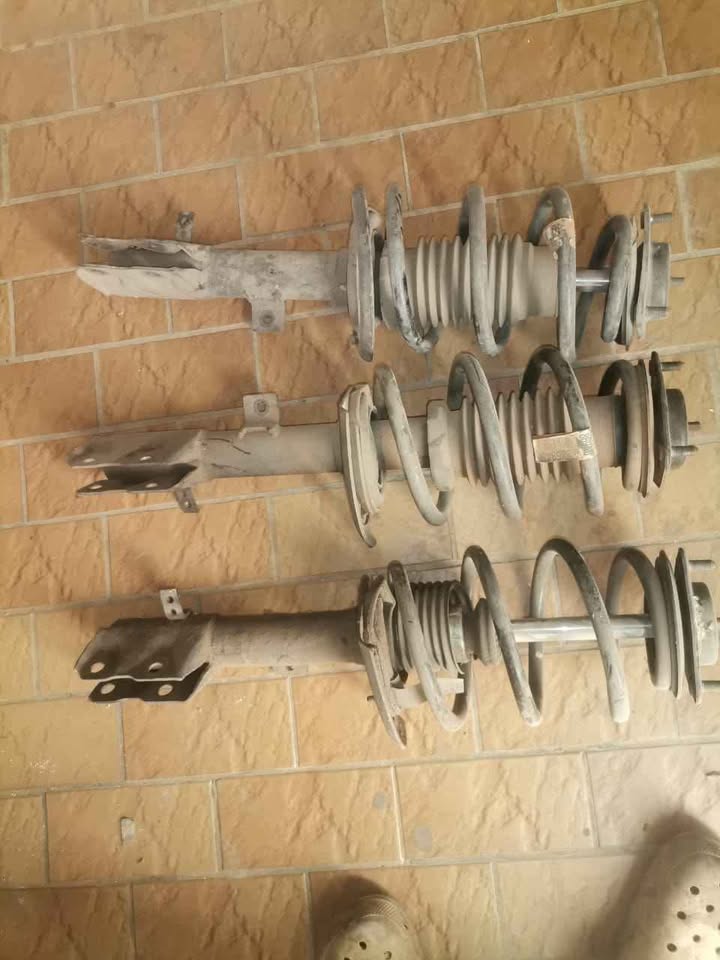 shocks jeep caliber n compass - Private Seller