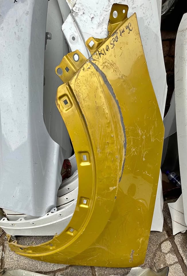 Kia Sportage fender - Private Seller Kia Sportage fender - Private Seller