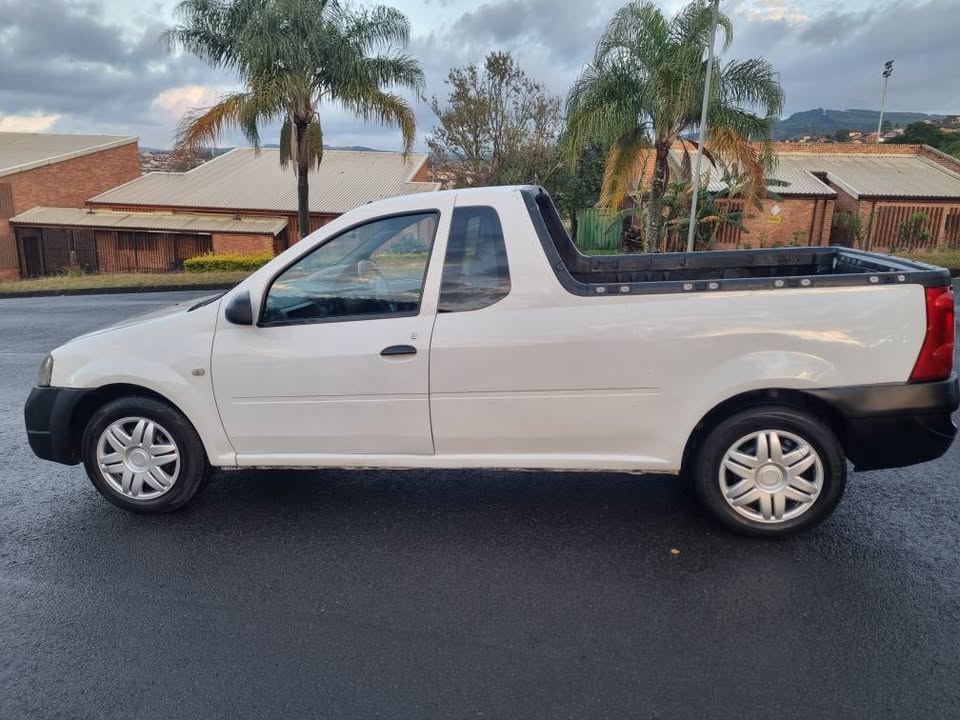 2012 Nissan Np200 1.6i