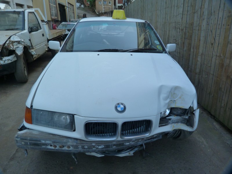 BMW 316i 1600 E36 Petrol Manual M40 White - 1993 SPARESBOYZ STRIPPING FOR SPARES - Private Seller BMW 316i 1600 E36 Petrol Manual M40 White - 1993 SPARESBOYZ STRIPPING FOR SPARES - Private Seller