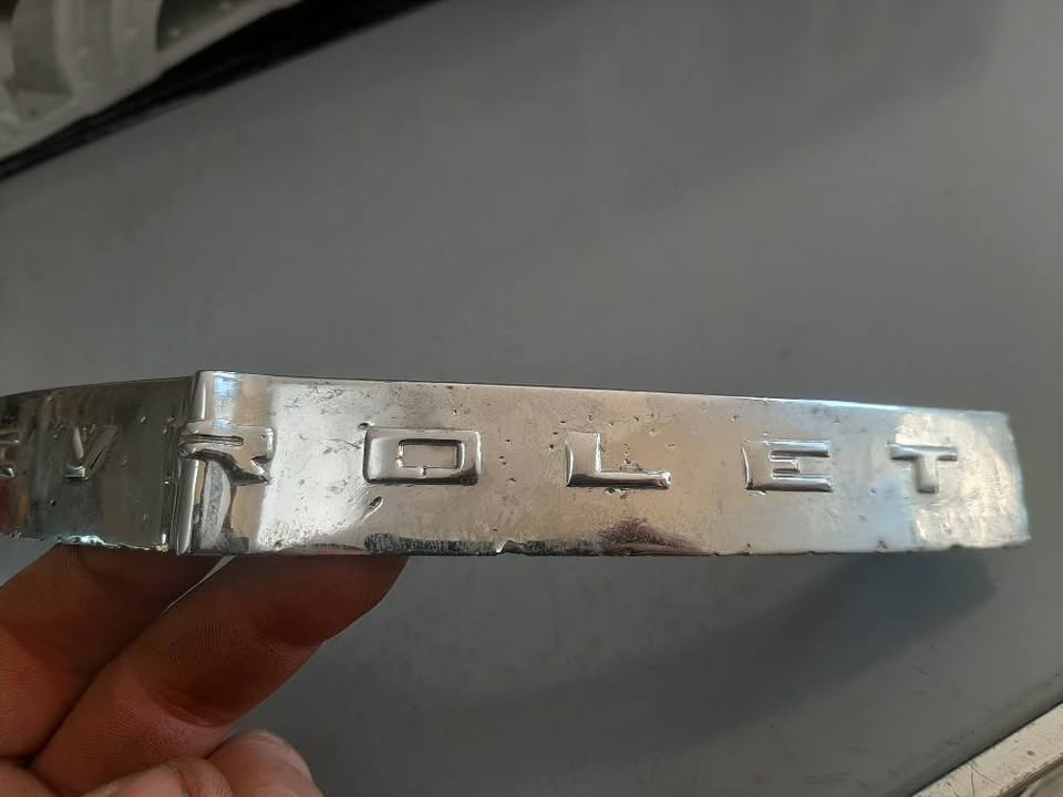 1941 Chevrolet Hood Upper Grill Emblem - Private Seller 1941 Chevrolet Hood Upper Grill Emblem - Private Seller