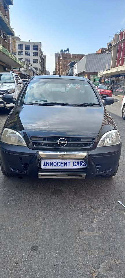 2011 OPEL CORSA BAKKIE 1.4 MANUAL TRANSMISSION, BLACK COLOUR 96000KM