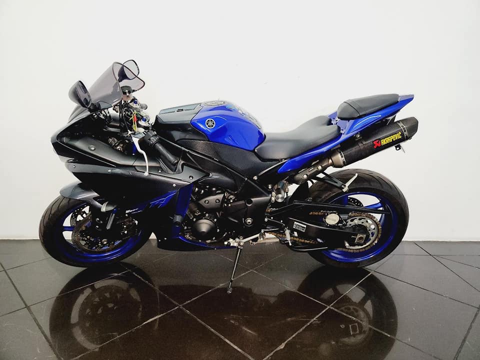 Used Yamaha YZF - Private Seller Used Yamaha YZF - Private Seller