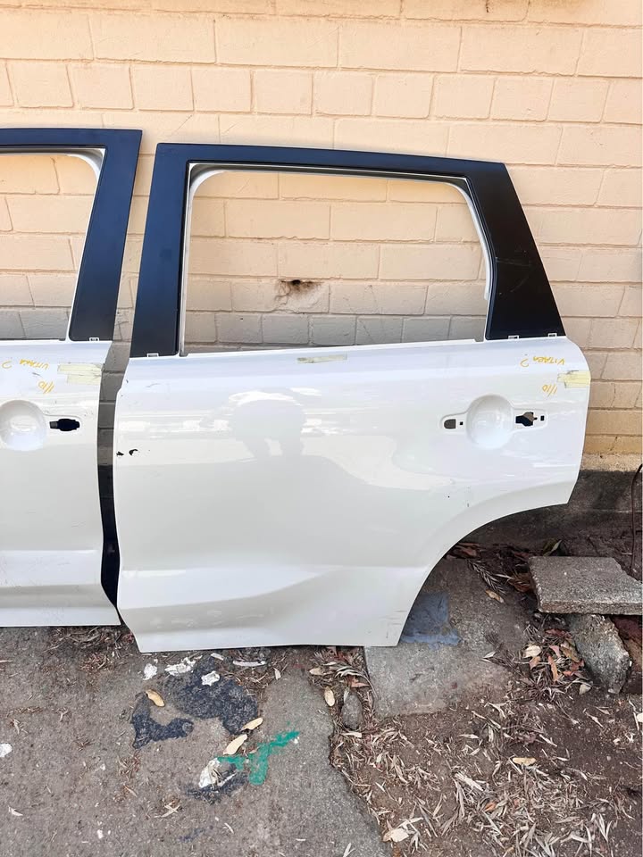 Suzuki vitara left rear door - Private Seller Suzuki vitara left rear door - Private Seller