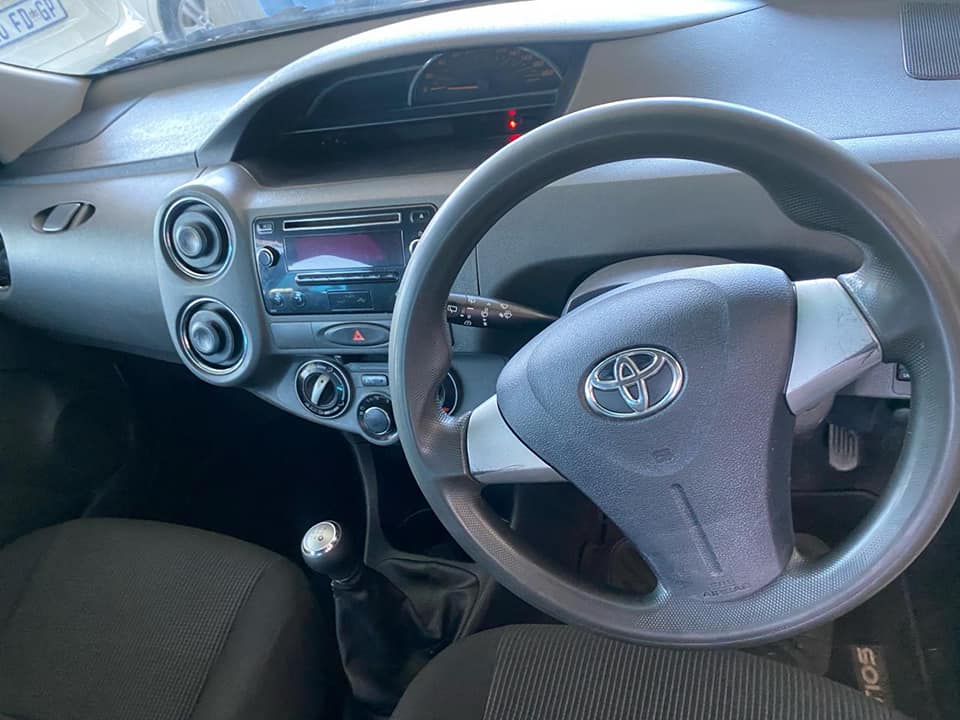 2020 TOYOTA ETIOS 1.5 SPRINT HATCHBACK MANUAL