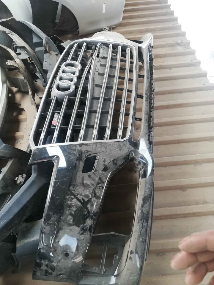 Audi S8 bumper - Private Seller Audi S8 bumper - Private Seller