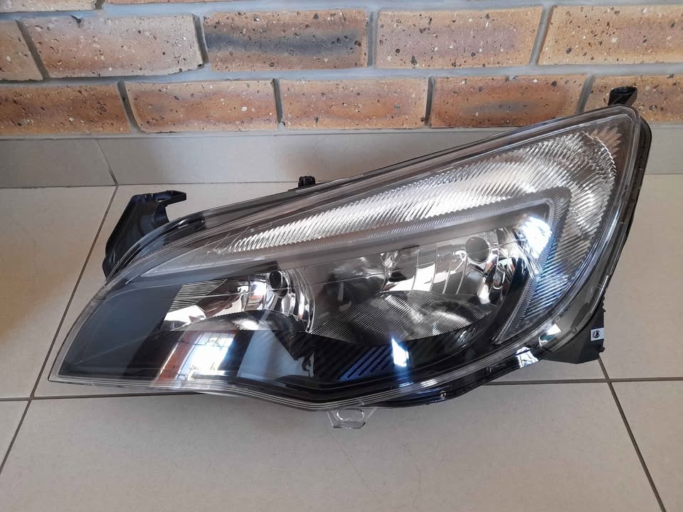 OPEL ASTRA SPORT 2010 ONWARDS BRAND NEW HEADLIGHTS FORSALE