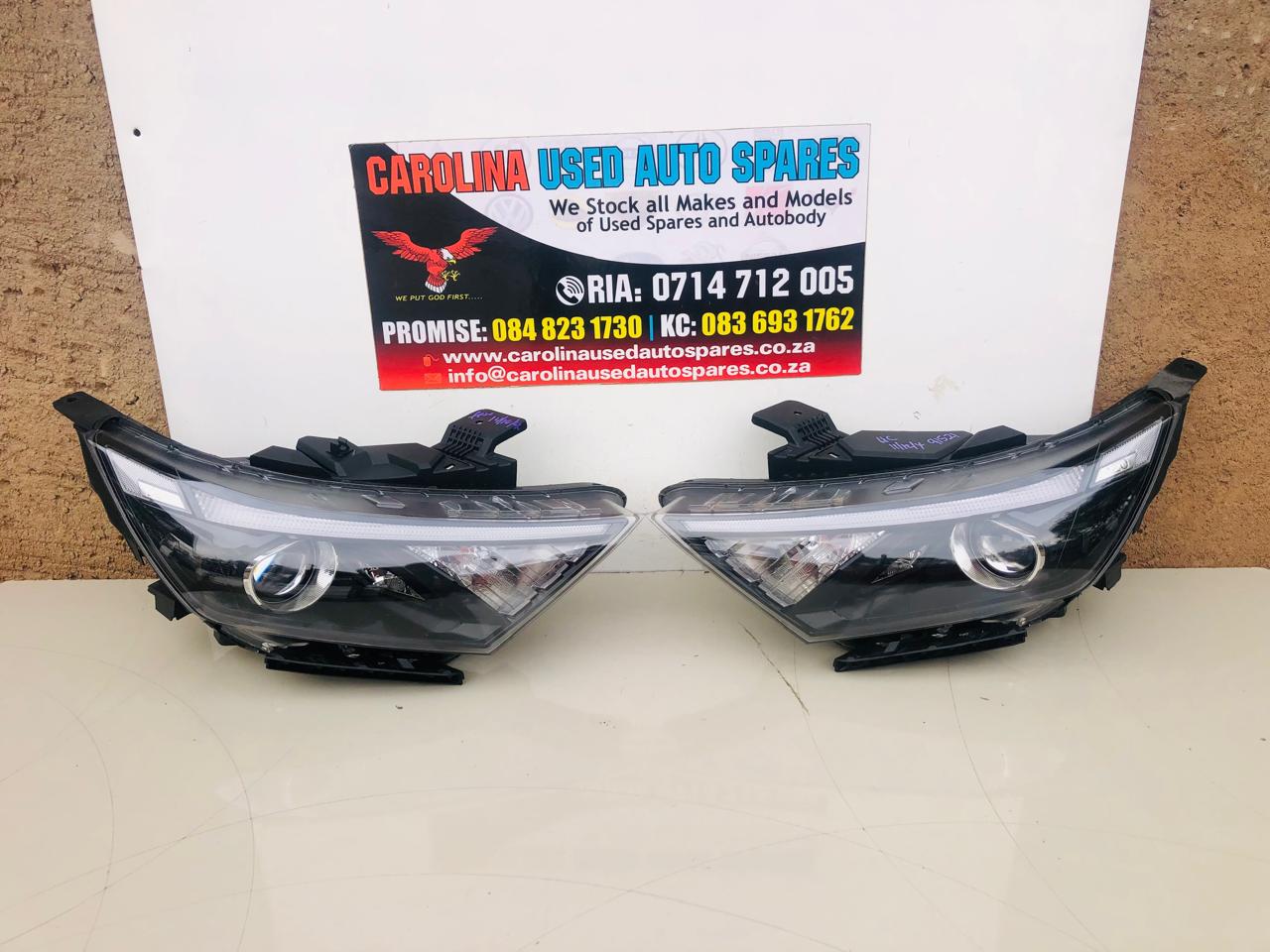 Hyundai i20 left and right side xenon headlights - Private Seller Hyundai i20 left and right side xenon headlights - Private Seller