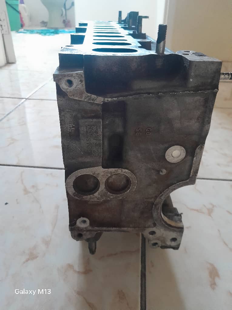 Selling Toyota gd6 2gd cylinder head - Private Seller
