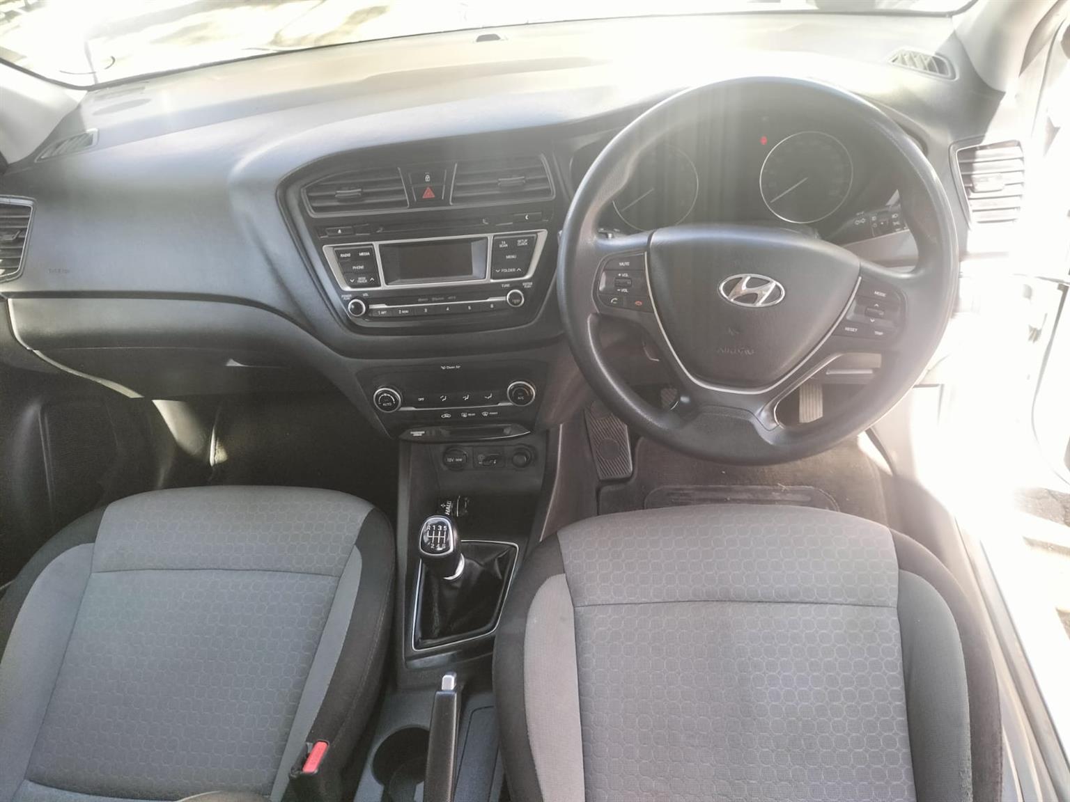 2016 HYUNDAI I20 1.4 FLUD HATCHBACK MANUAL