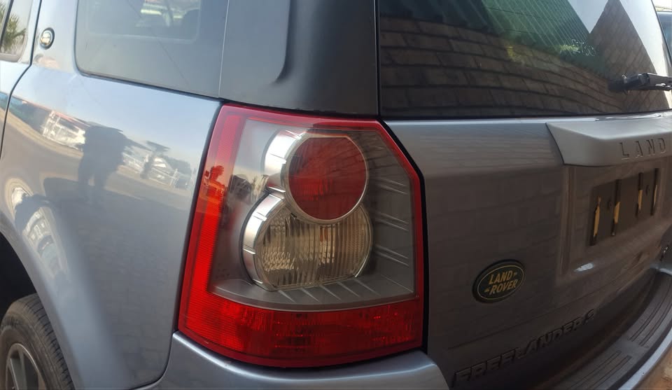Land Rover Freelander 2 Tail light for sale | AUTO EZI - Private Seller