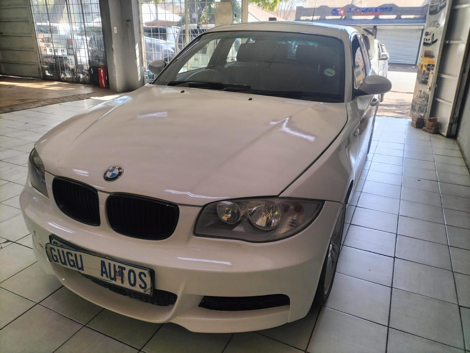 2009 BMW E87 120i MSPORT ,MANUAL PETROL ,SUNROOF 110.000KM