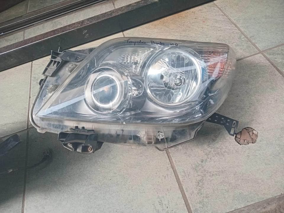 Toyota prado 150 Original oem Headlights available - Private Seller Toyota prado 150 Original oem Headlights available - Private Seller