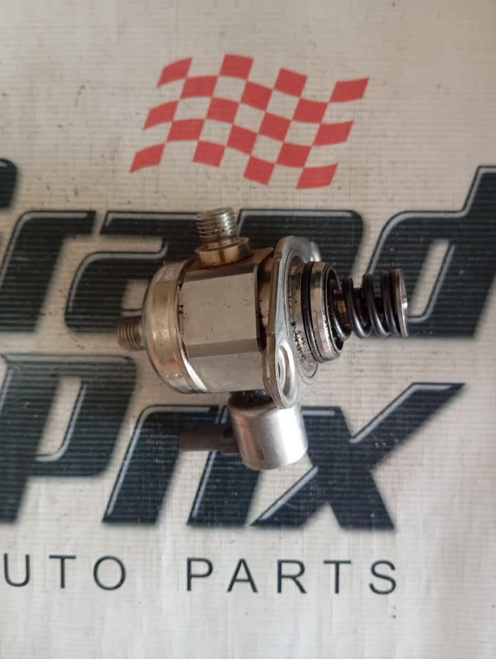 BMW M3 M4 S55B30A HIGH PRESSURE FUEL PUMP 3.0 425HP 0261520255 0 261520 255 - Private Seller