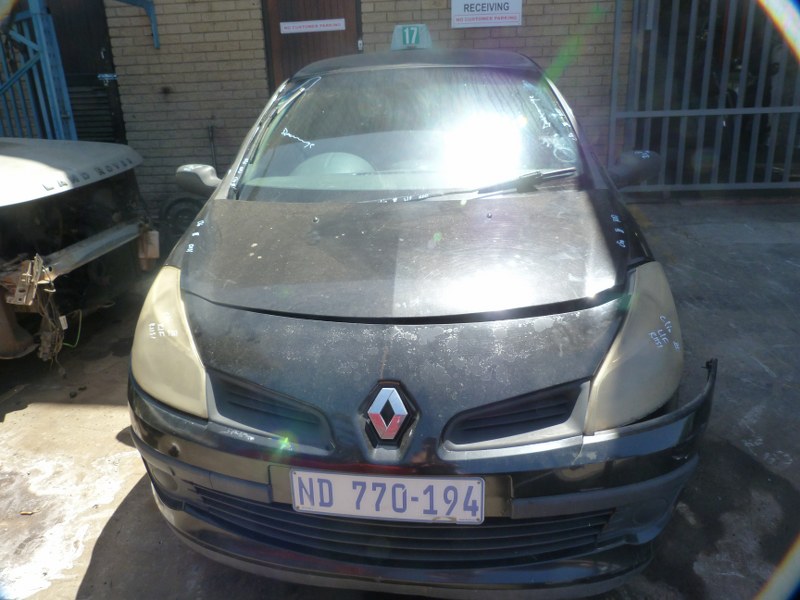 Renault Clio III 1.6 Manual Black - 2007 STRIPPING FOR SPARES - Private Seller Renault Clio III 1.6 Manual Black - 2007 STRIPPING FOR SPARES - Private Seller
