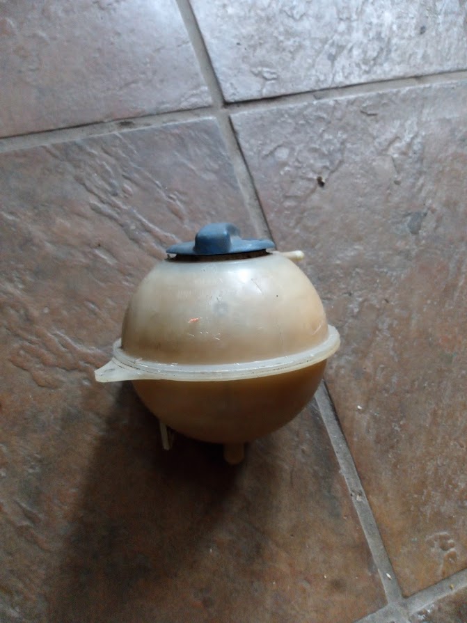 VW Radiator Expansion Bottle - Private Seller