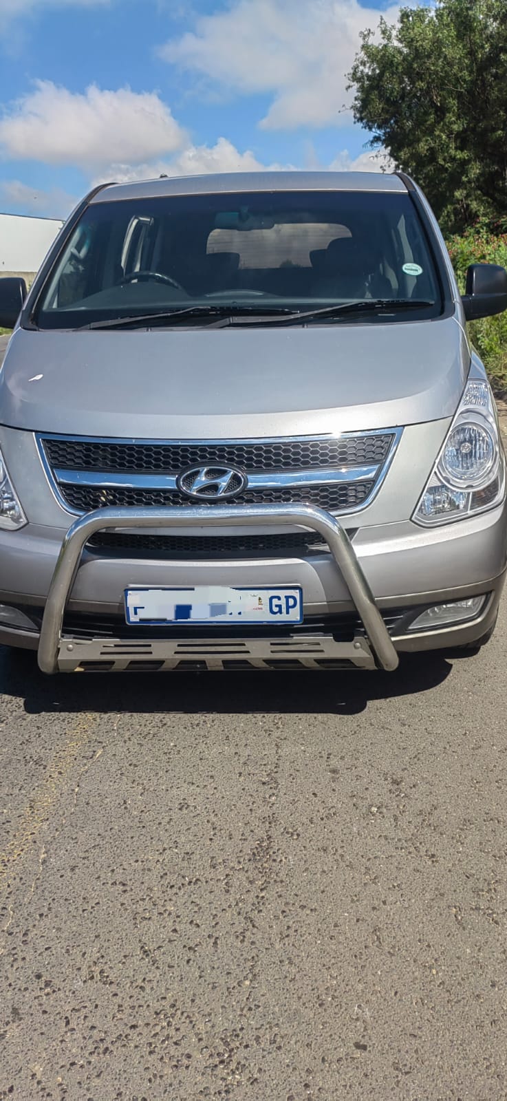 Used 2015 Hyundai H-1 2.5VGTi bus Elite 9-seater - Private Seller