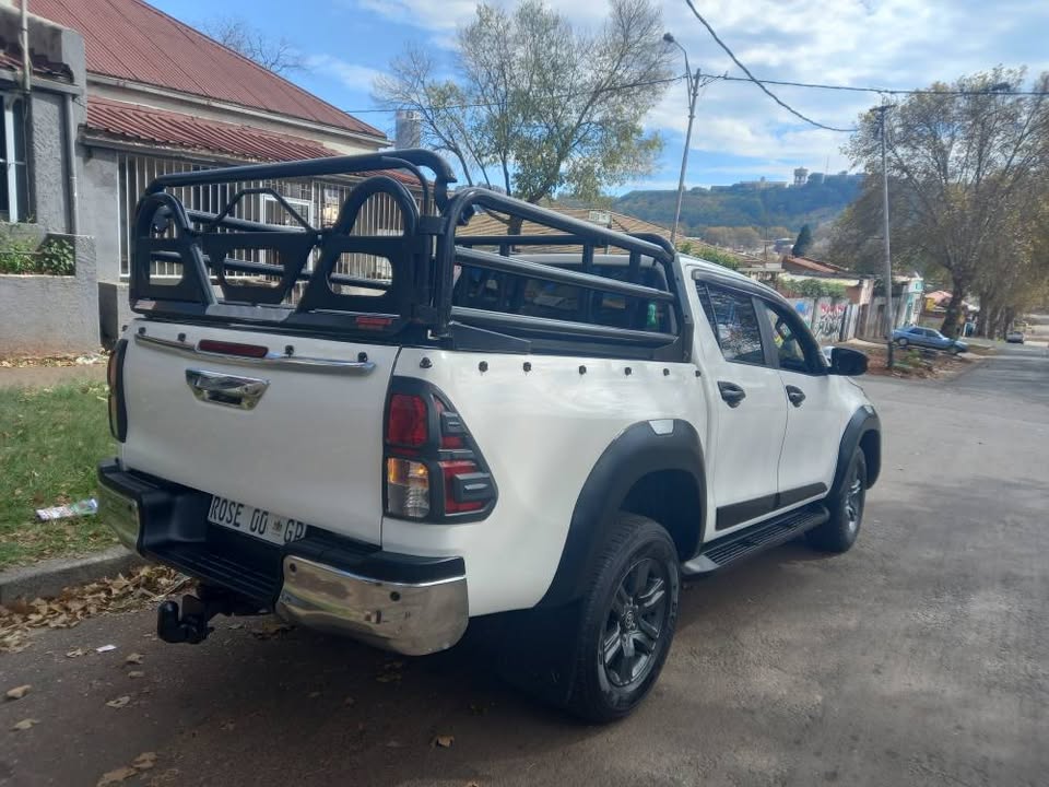 2021 Toyota Hilux Double Cab 2.4 GD6 Diesel, Manual 4x4, White, Service Book, 150000kms,