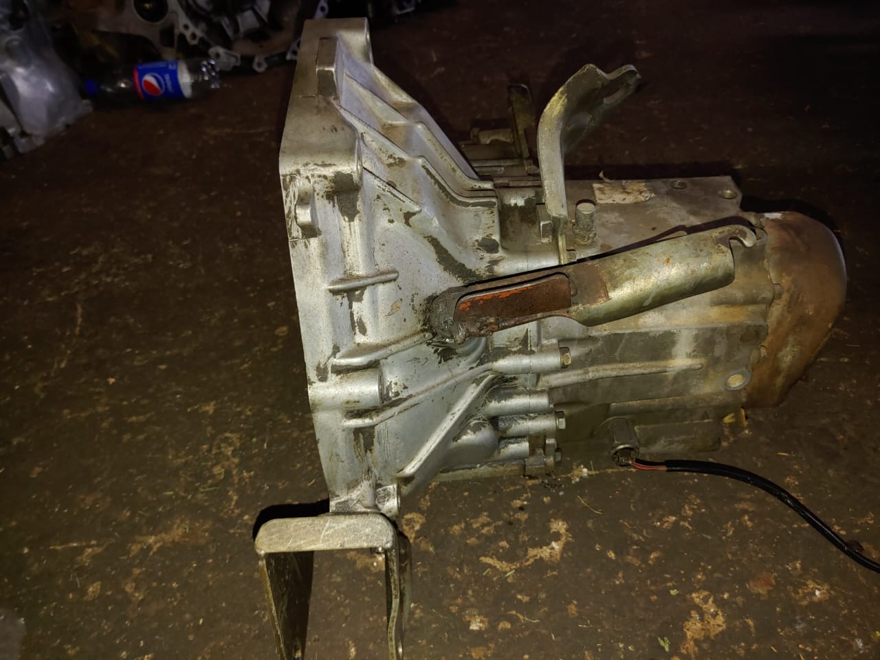 DAIHATSU GRAND MOVE GEARBOX FOR SALE